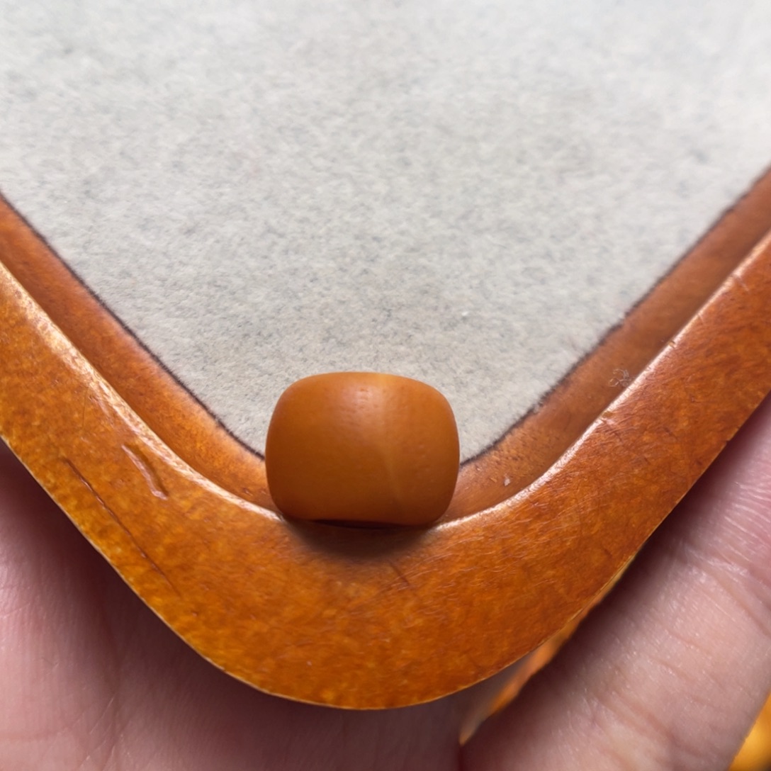 纯***良蜜蜡未镶嵌裸石蜜蜡