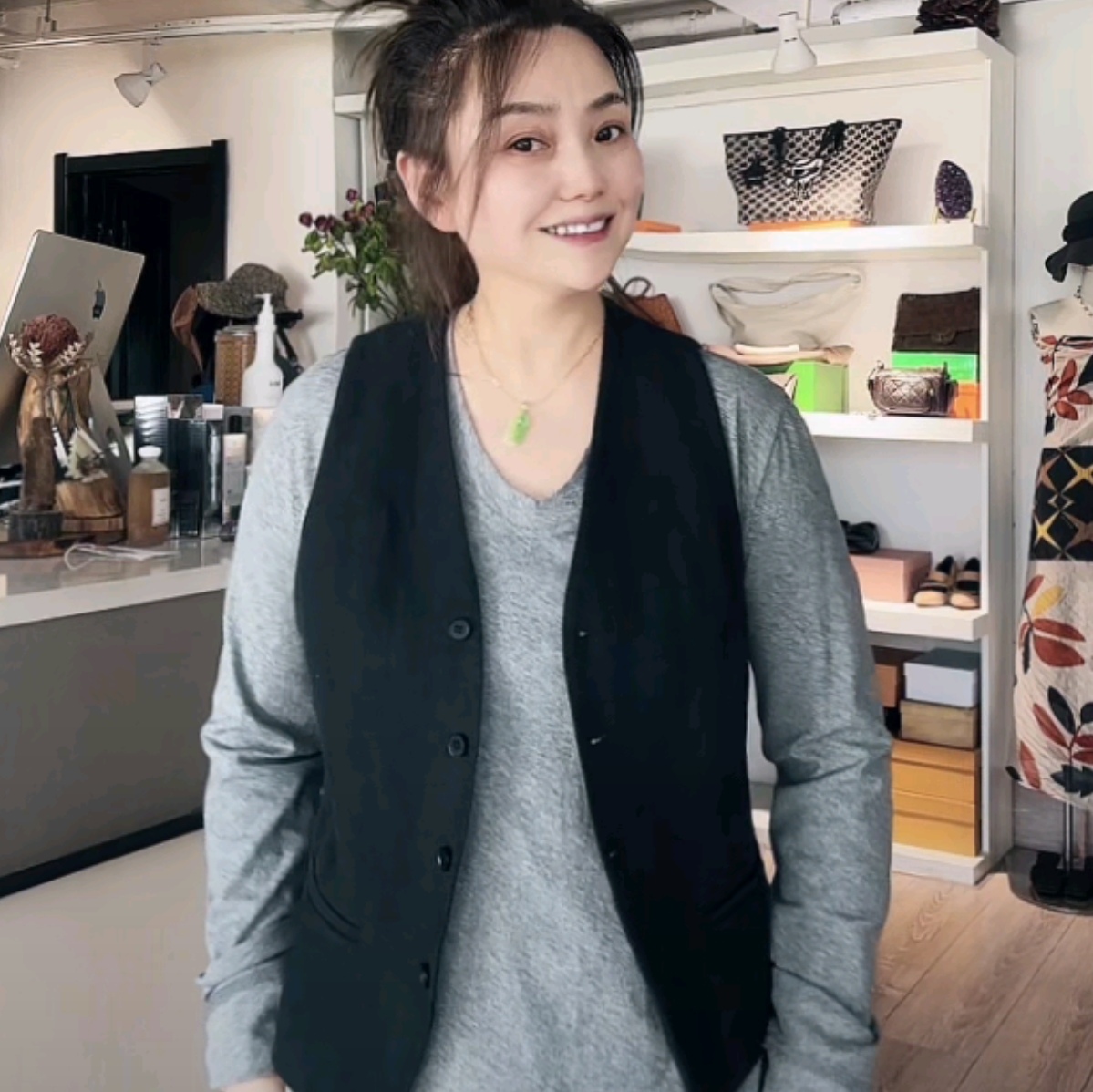 娜迪亚时尚百搭休闲马夹
