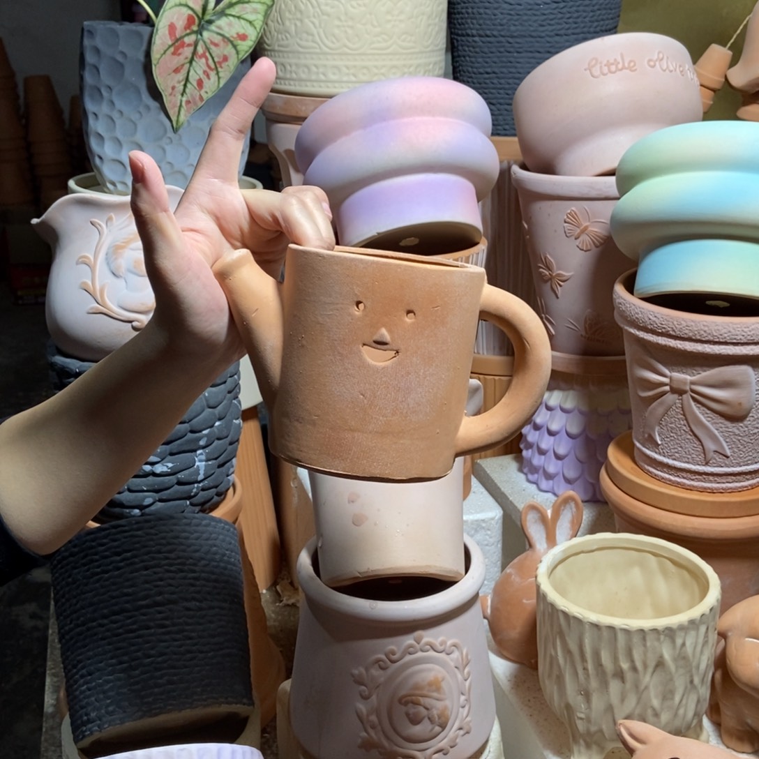 17×12手工笑脸水壶花盆 粗陶1个