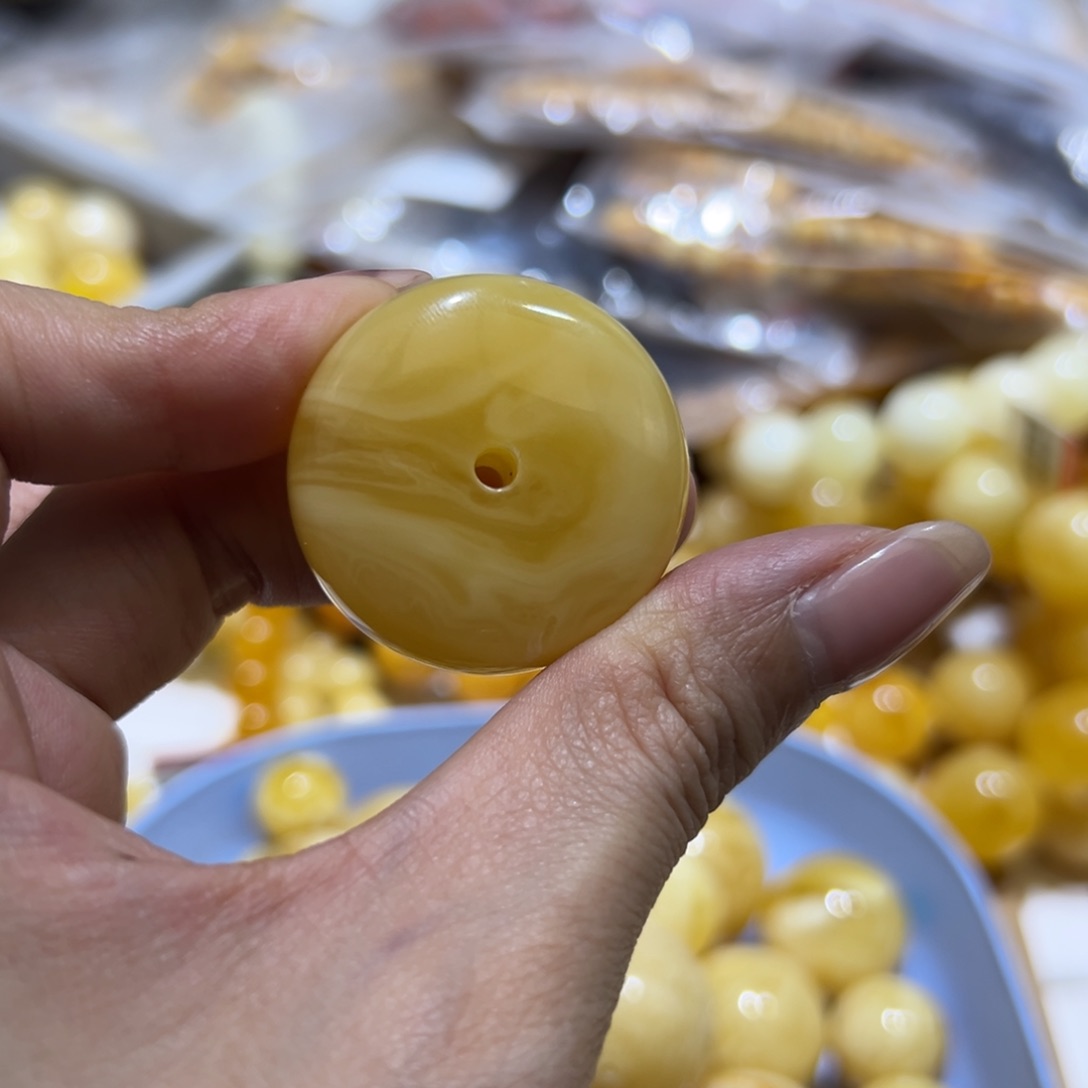 琥珀珠宝奇石未镶嵌