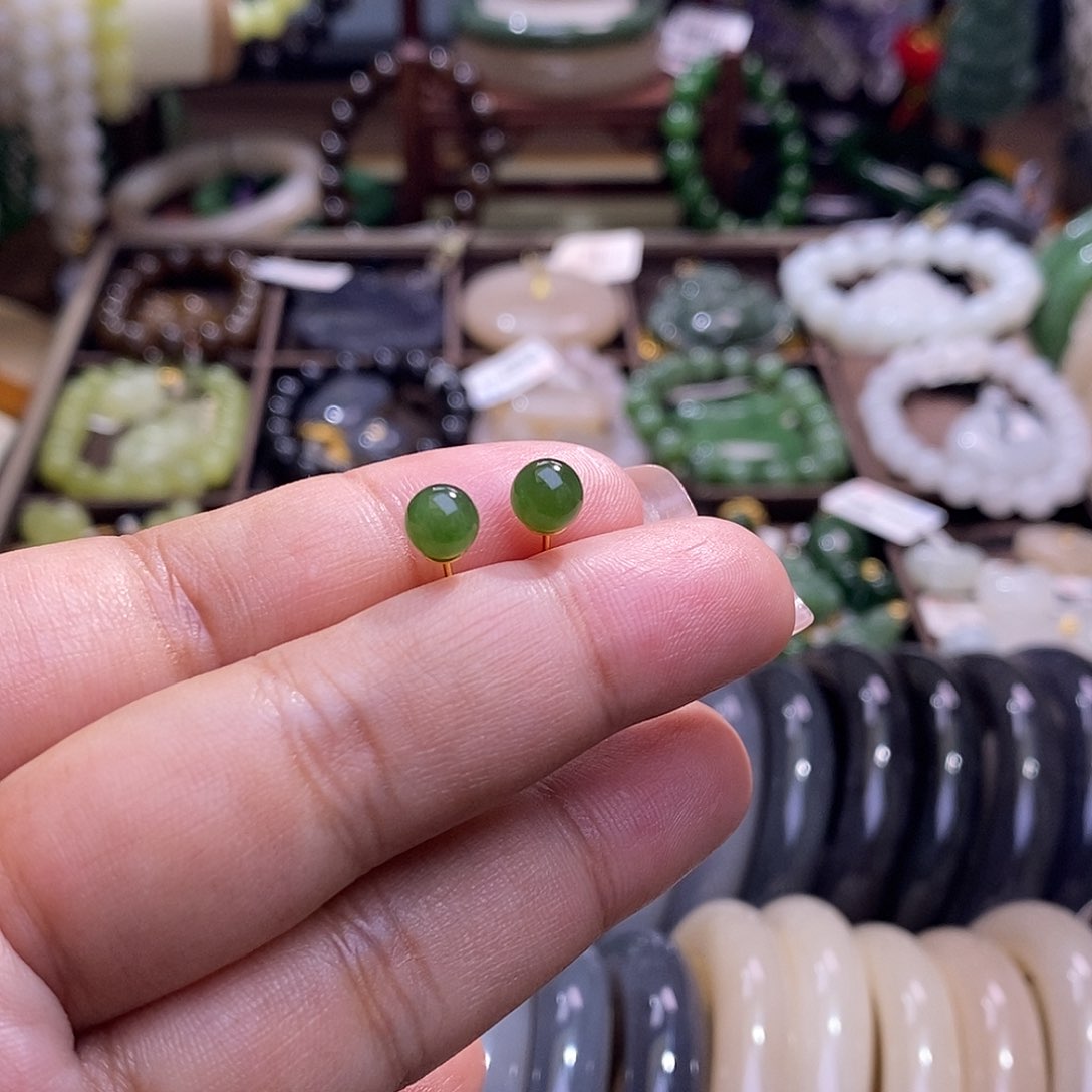 未镶嵌手镯和田玉碧玉老矿料高冰菠菜绿耳钉6m