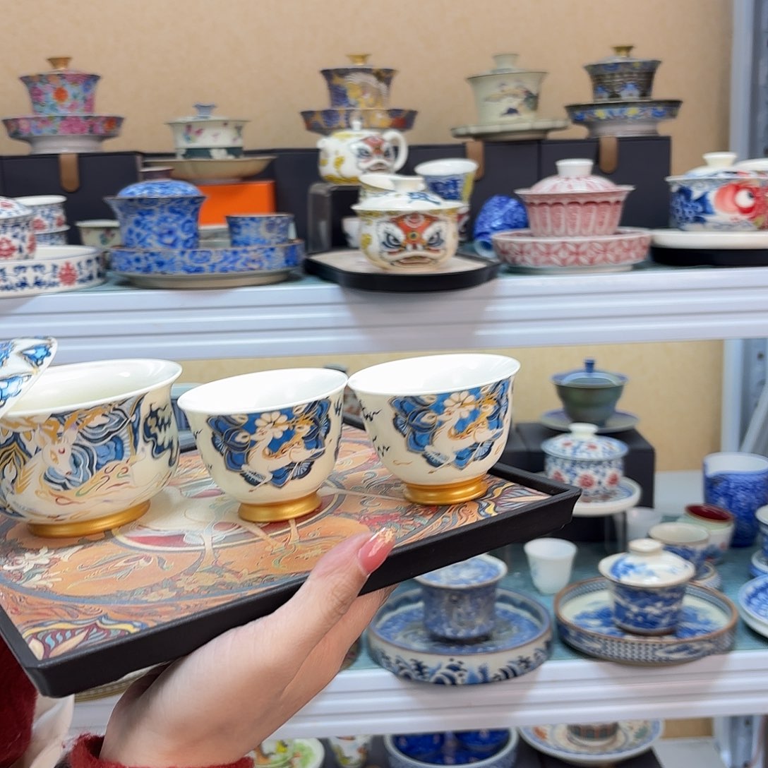 盖碗里的水煮开后