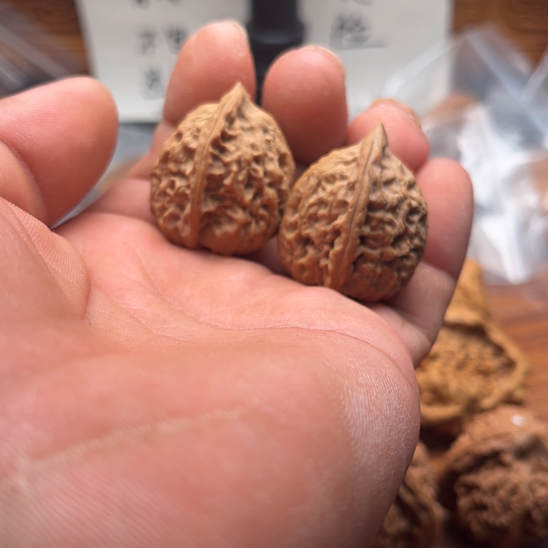 文玩核桃把件手捻