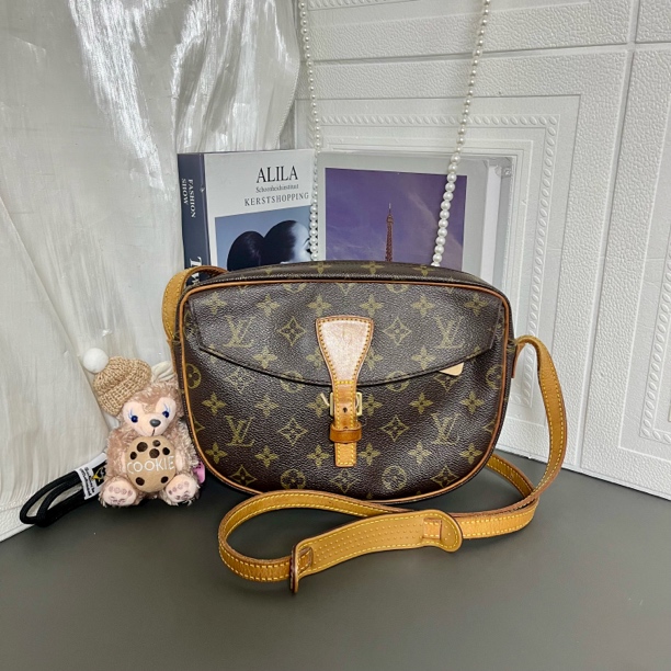 95新 LouisVuitton/路易威登 95新 老花苹果马鞍包