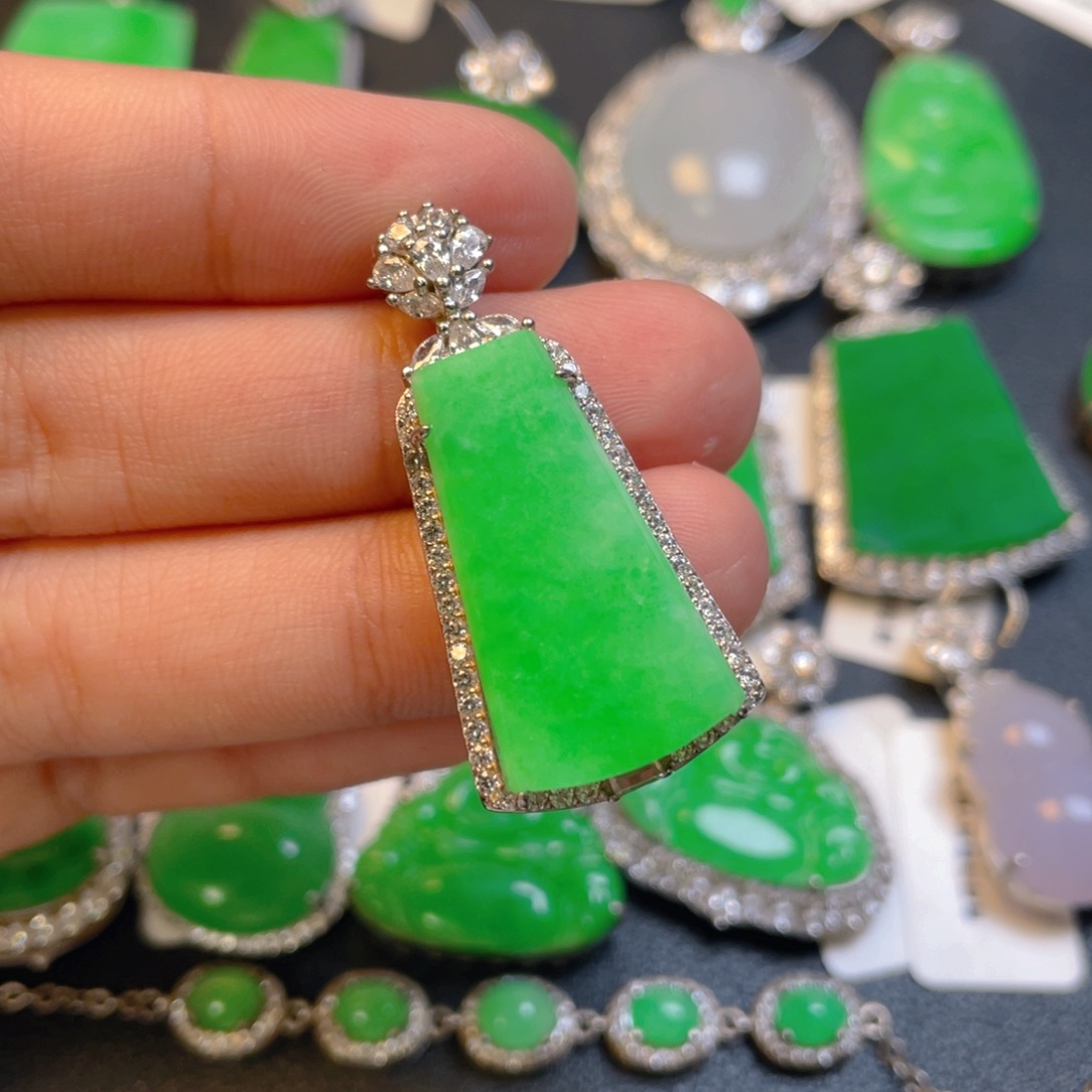 翡翠银S925镶嵌颈饰