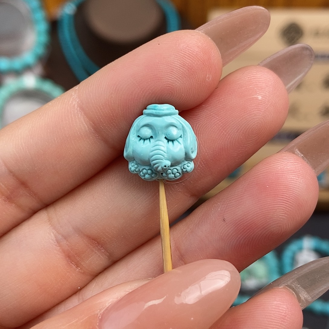 绿松石雕刻未镶嵌