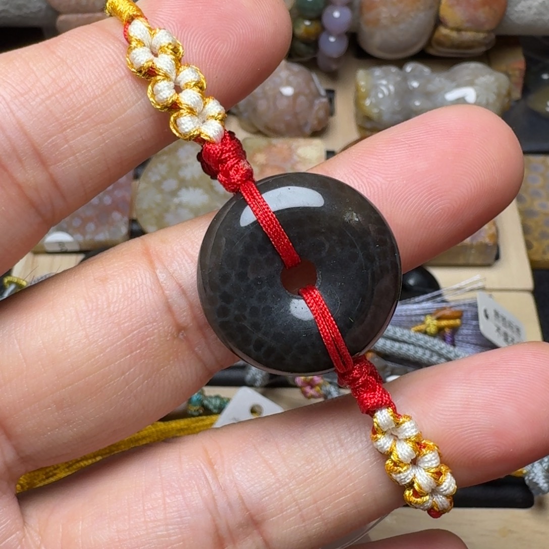 硅化玉未镶嵌纯天然色有机玉石保真色黑冰鱼子纹平安扣手链