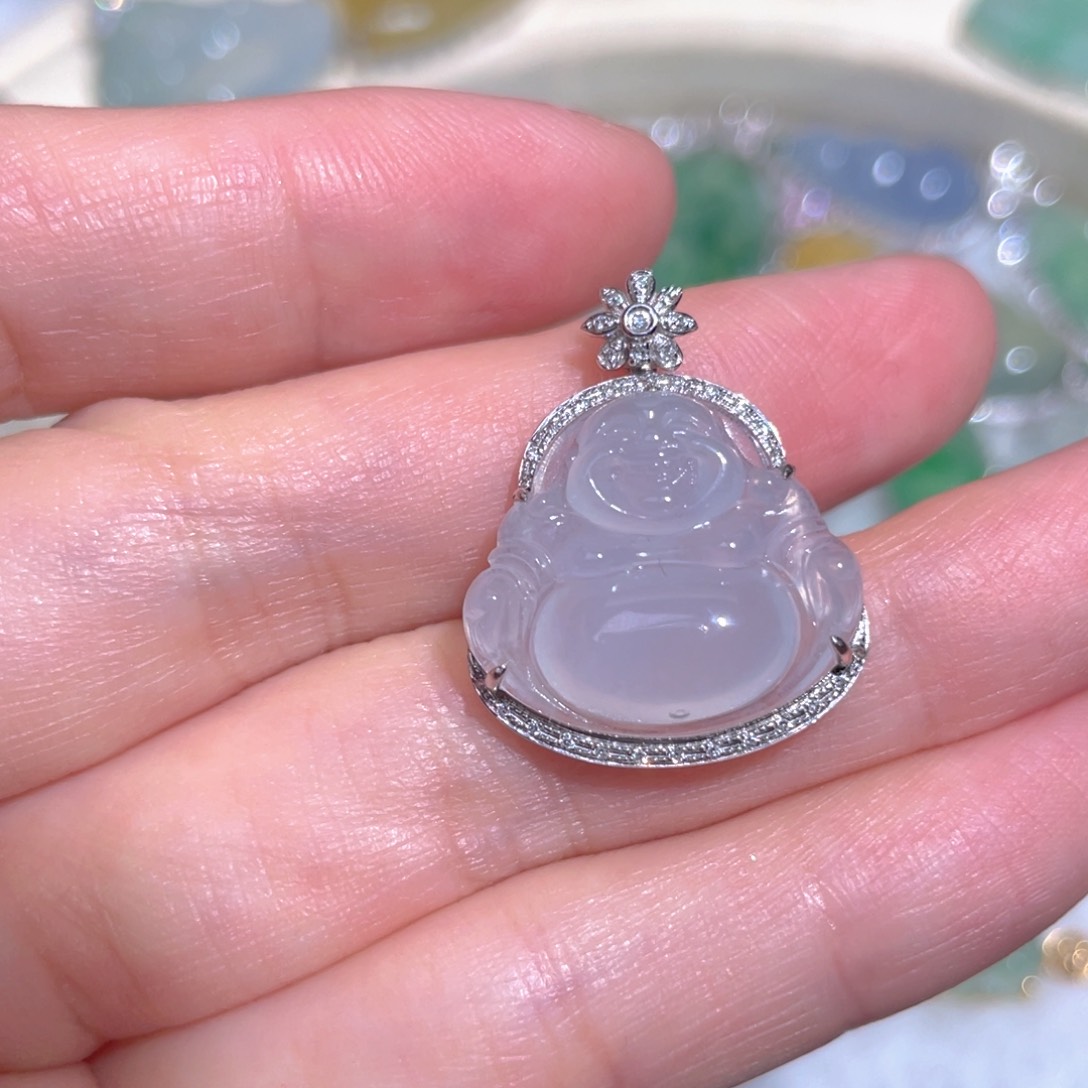 翡翠颈饰18K金镶嵌翡翠