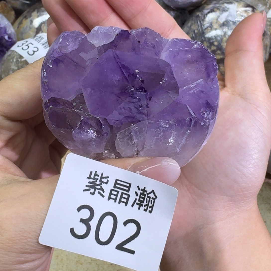 未镶嵌水晶大型摆件（非配饰）