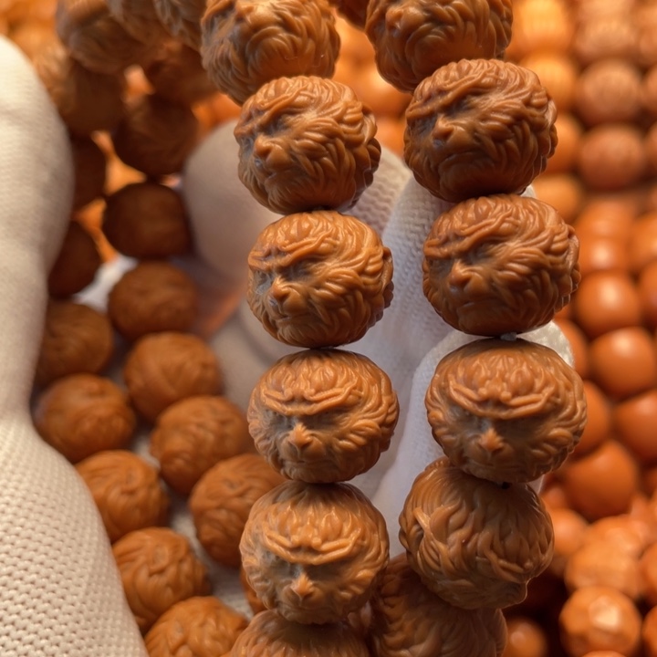 猴头核桃吊坠平**福斗战胜佛