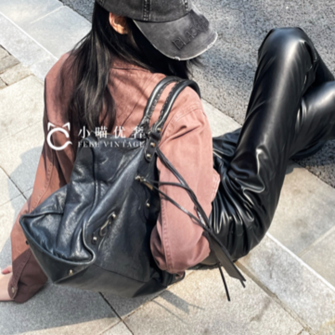 95新 Balenciaga/巴黎世家 黑色油蜡皮古铜钉最大号机车包手提款