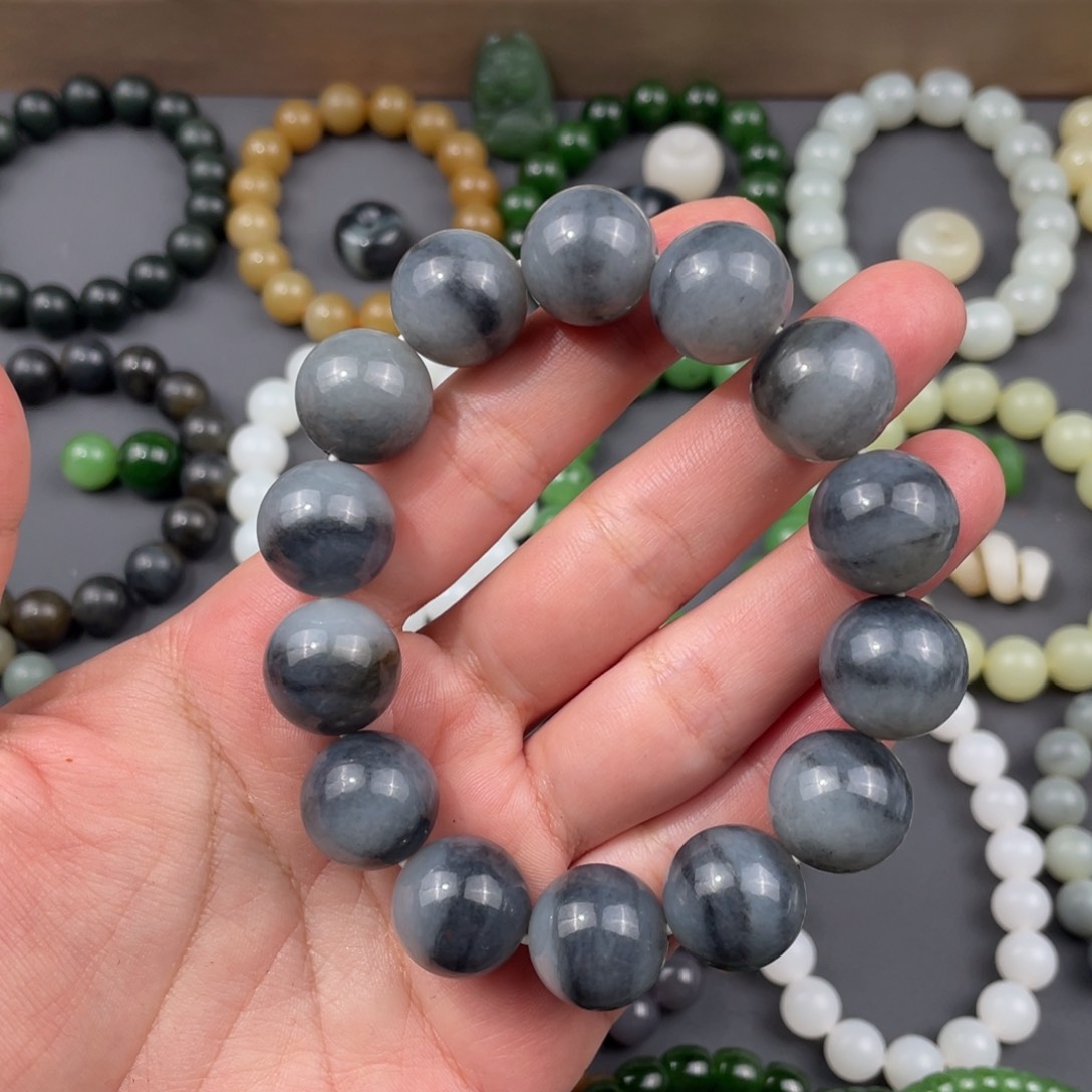 和田玉手串未镶嵌