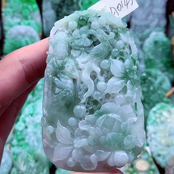 翡翠吊坠(不含链)未镶嵌