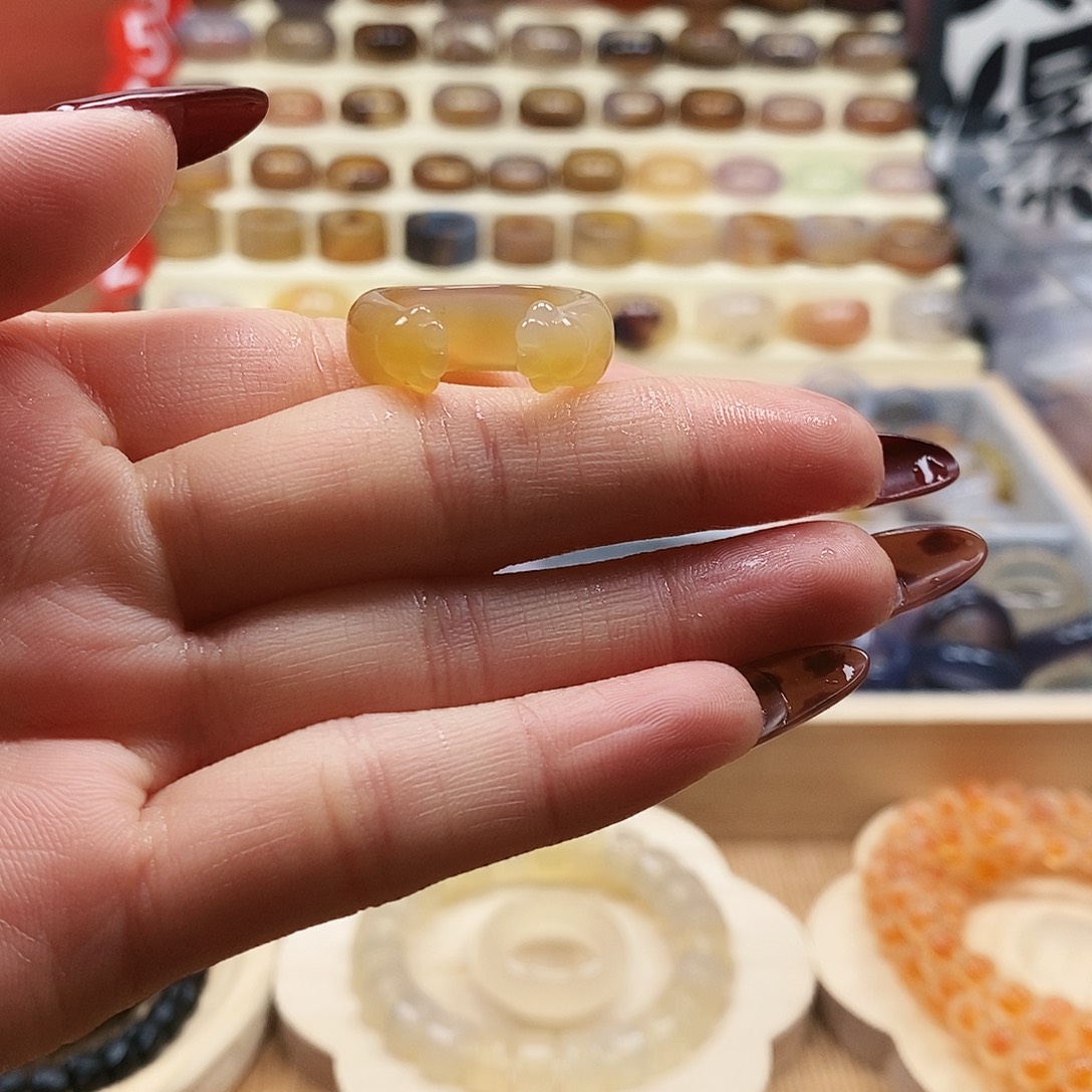 阿***锦玛瑙/玉髓未镶嵌戒指