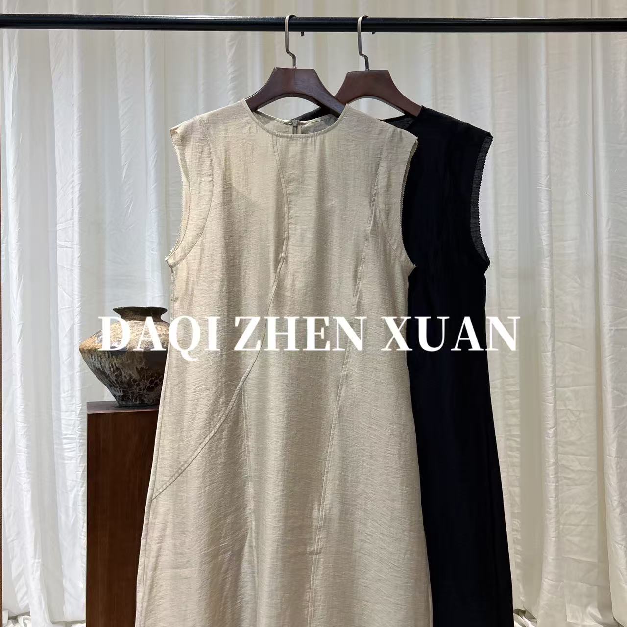 6180422无袖连衣裙