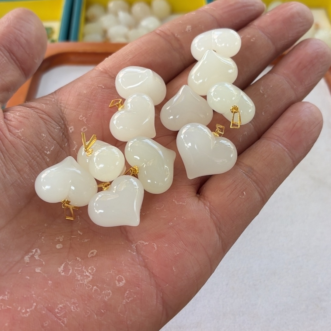 和田玉18K金镶嵌颈饰多样性发货拍一发一