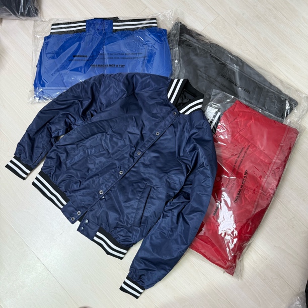 24017 男款棒球服夹克棉衣