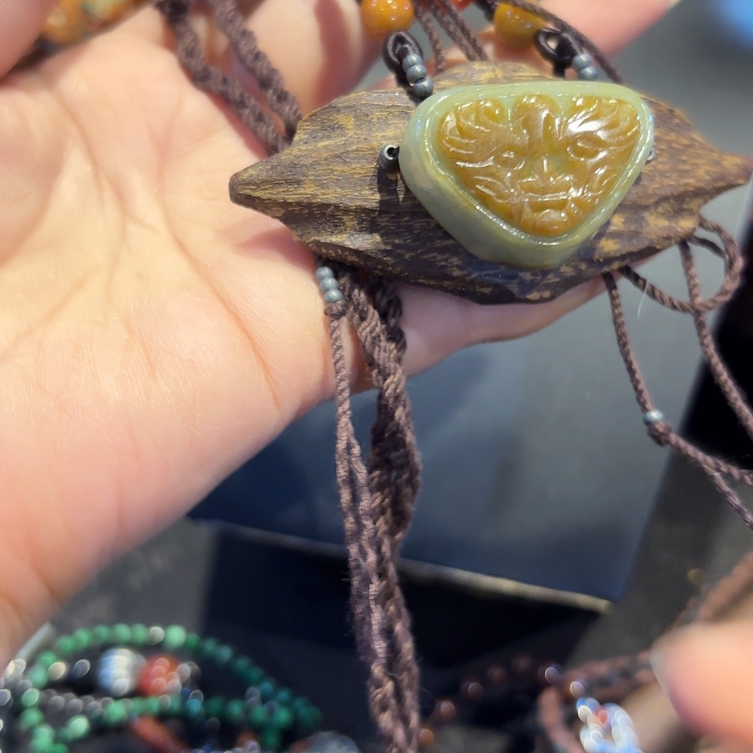 翡翠未镶嵌颈饰原创