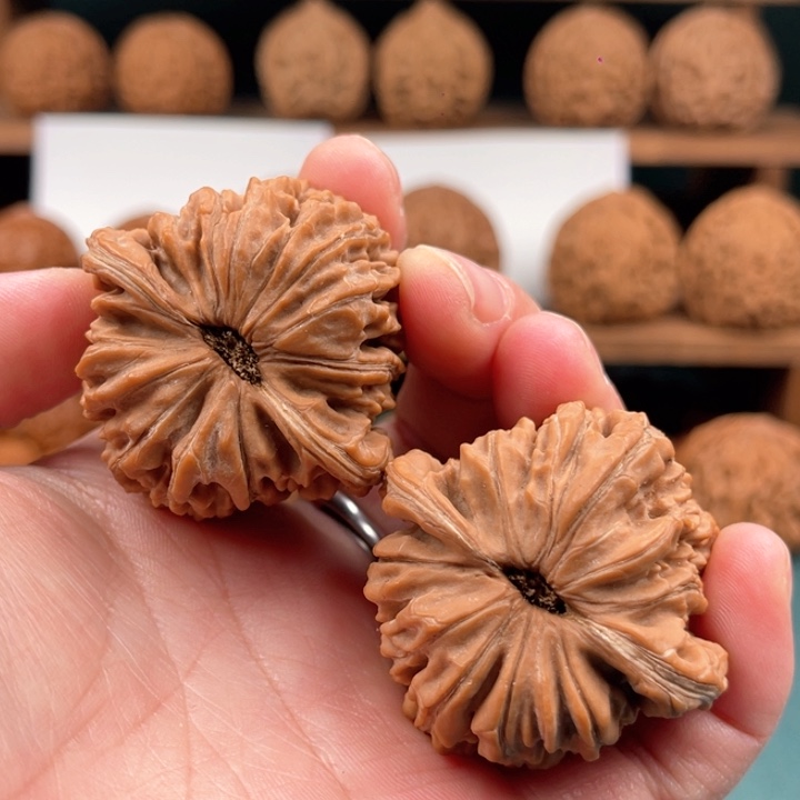 文玩核桃把件C*43平谷四座楼