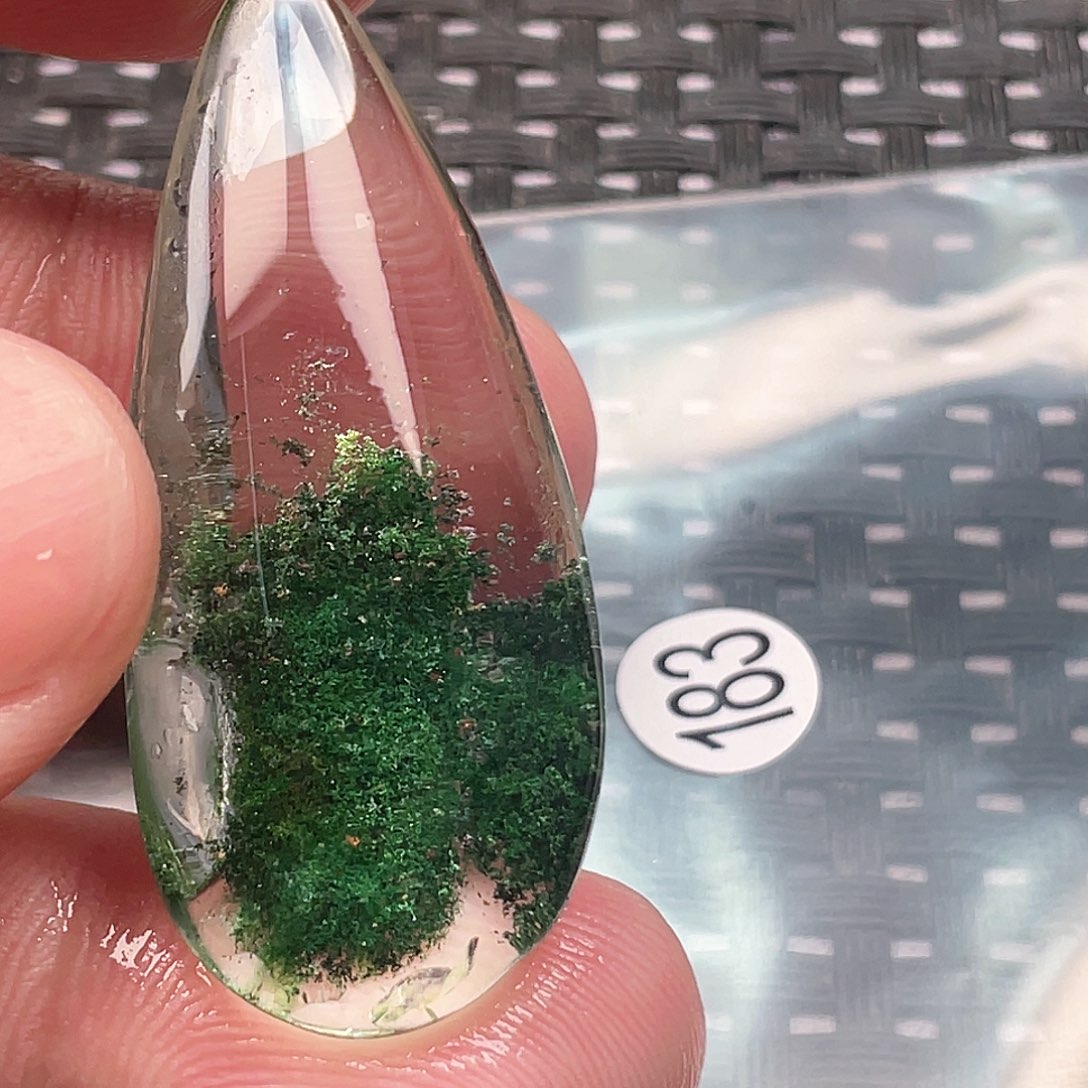 【闪购商品】颈饰未镶嵌水晶?**?