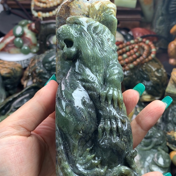 岫岩河磨玉（透闪石质玉）挂件未镶嵌