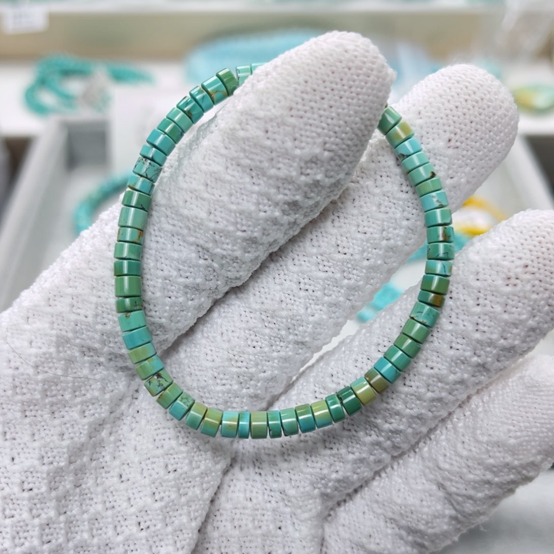 绿松石绿松石未镶嵌