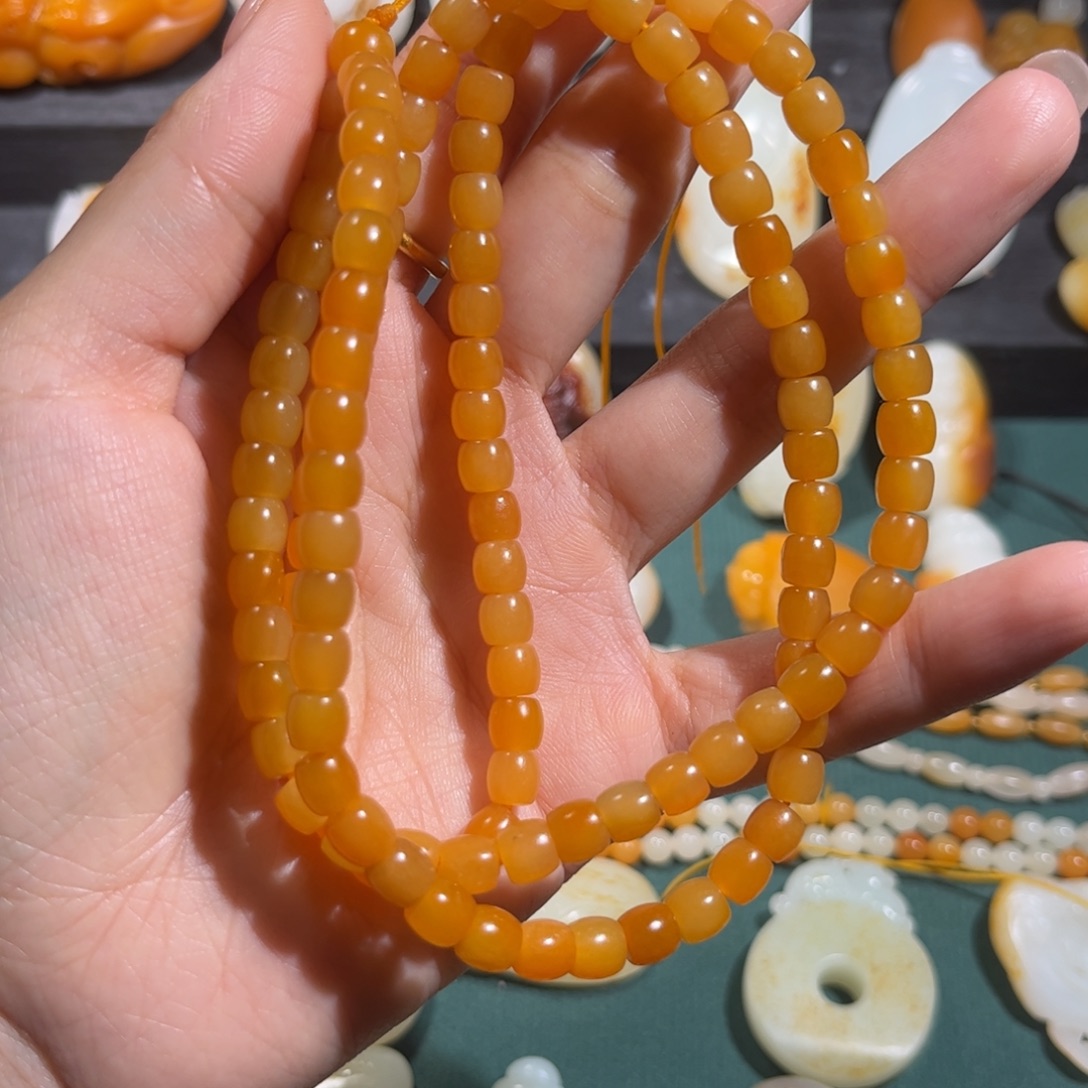 颈饰未镶嵌和田玉