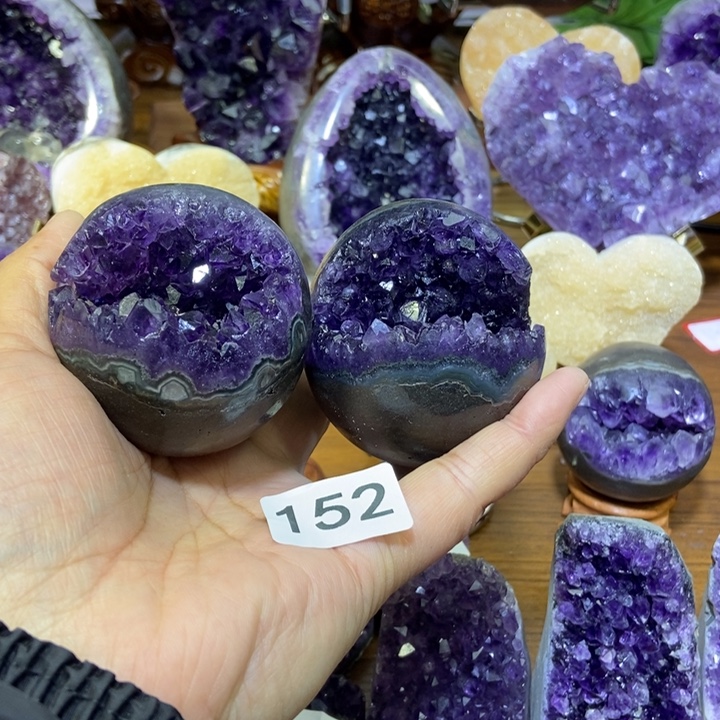 洛****紫晶大型摆件（非配饰）未镶嵌