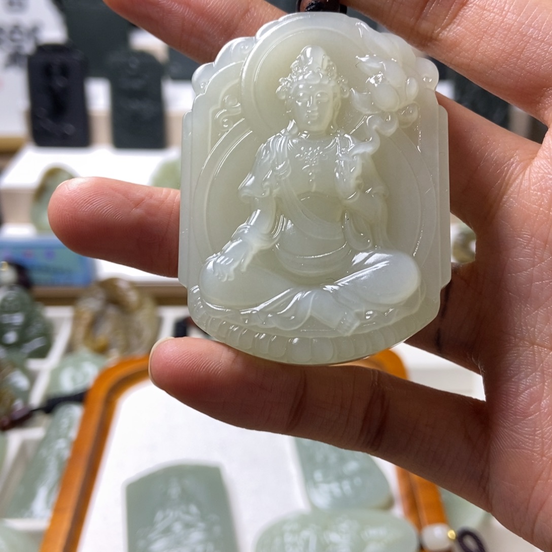 维***镖和田玉未镶嵌颈饰