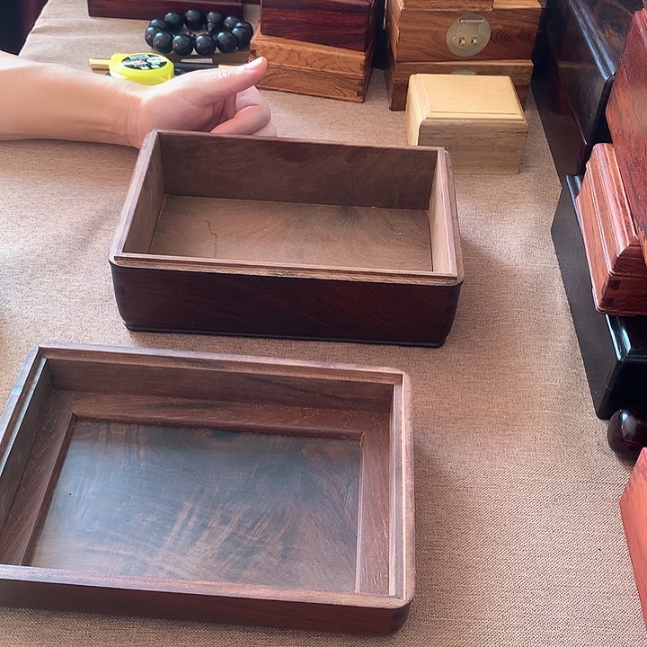 贡木端*?大红酸枝盖盒