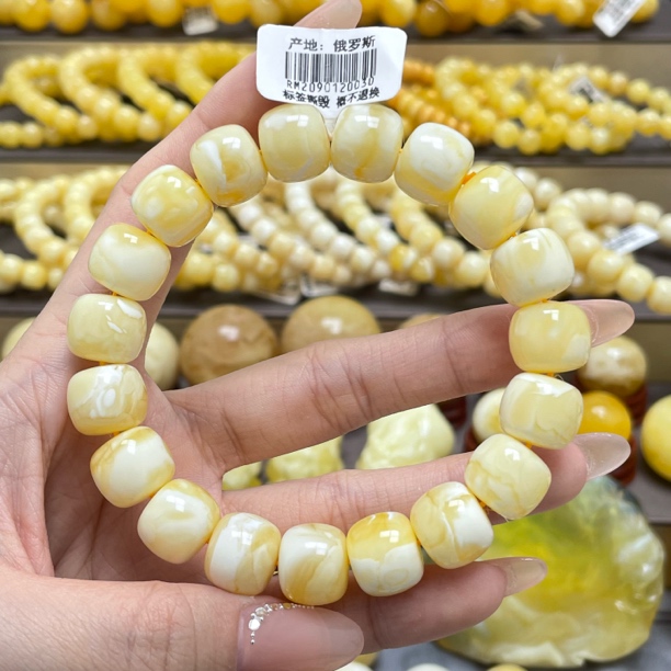 段掌柜臻选· 12.8*11.2mm天然原矿蜜蜡金瓷白妖花老型手串微瑕