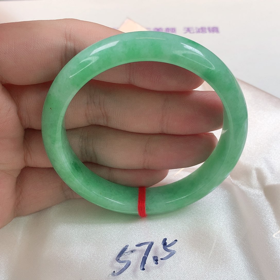 翡翠手镯未镶嵌298号