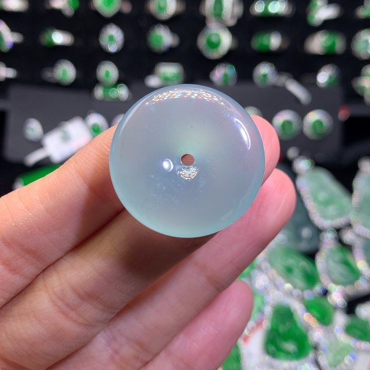 【闪购商品】翡翠吊坠(不含链)未镶嵌天然翡翠