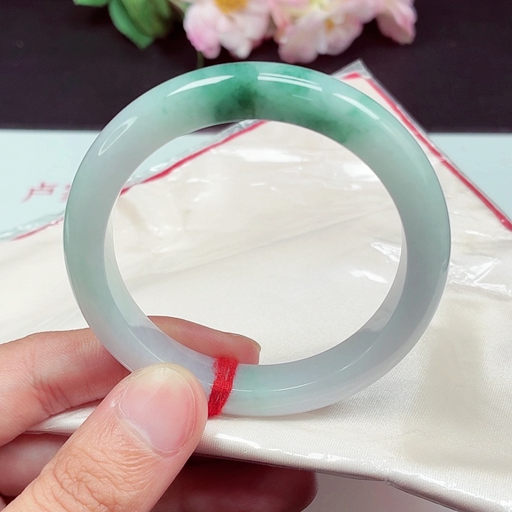 翡翠未镶嵌手镯53.8圈口