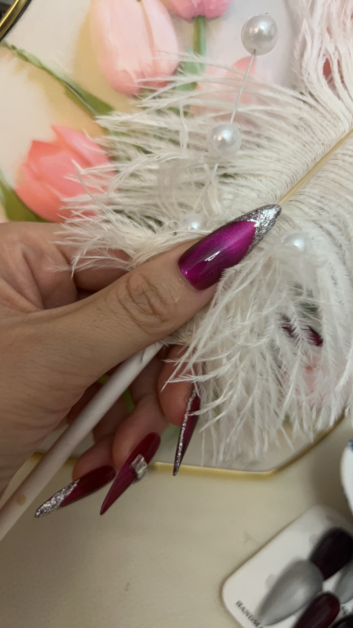 火龙果色系猫眼穿戴美甲日系纯色显白光疗假指甲贴片成品可拆卸