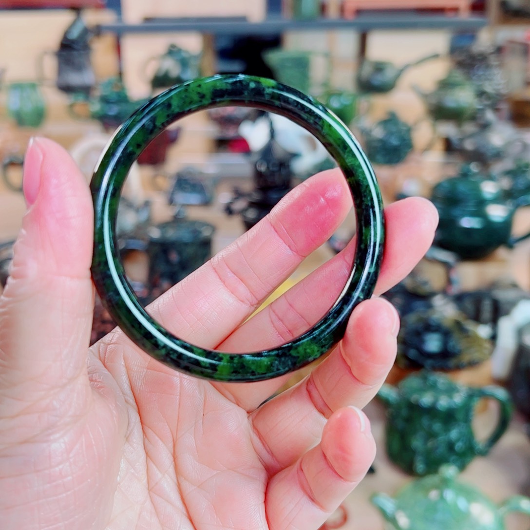 ****吧天然石材手工雕刻