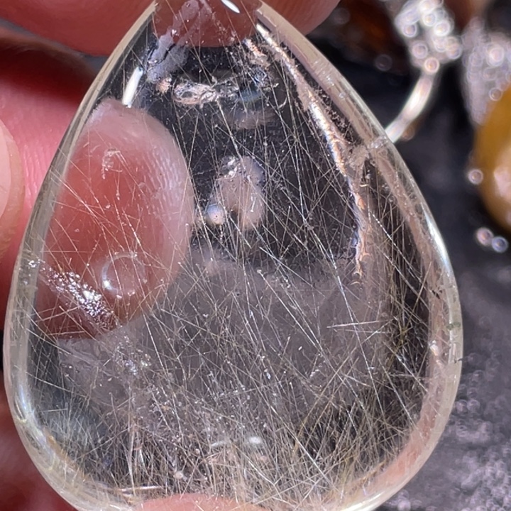 连***余颈饰未镶嵌发晶钛晶