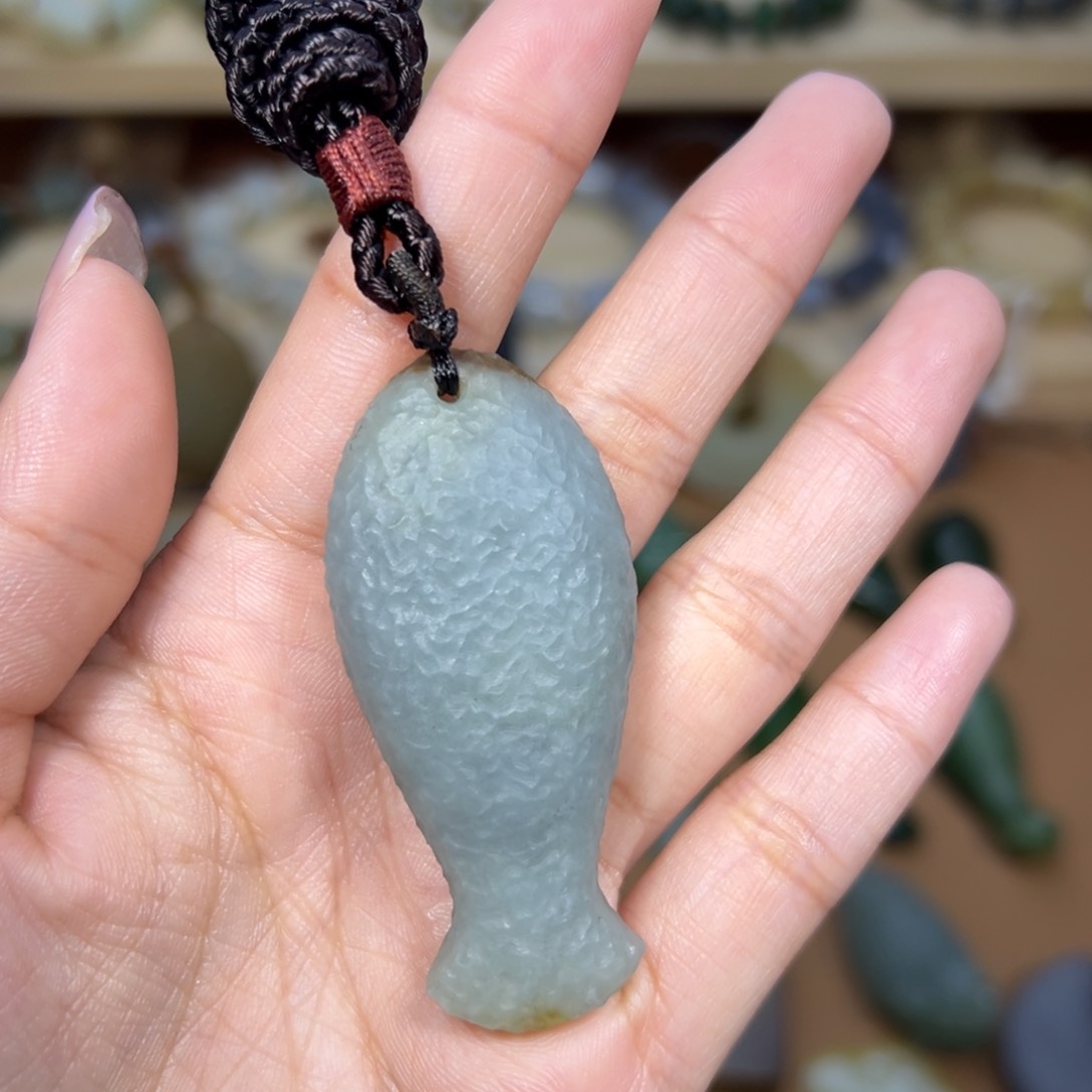 颈饰未镶嵌和田玉n****陈