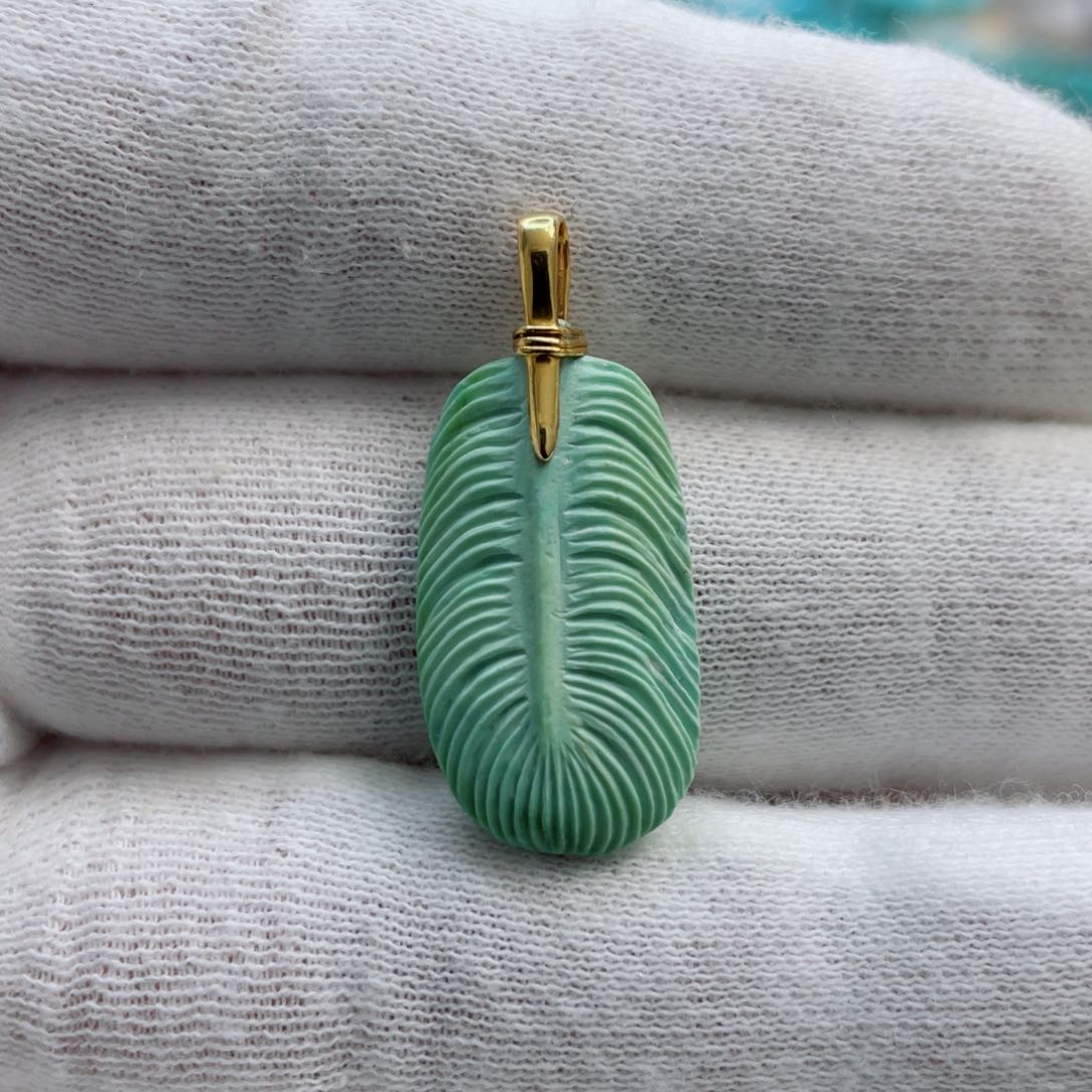 绿松石珠宝奇石18K金镶嵌