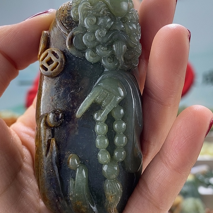 透闪石质玉把件未镶嵌