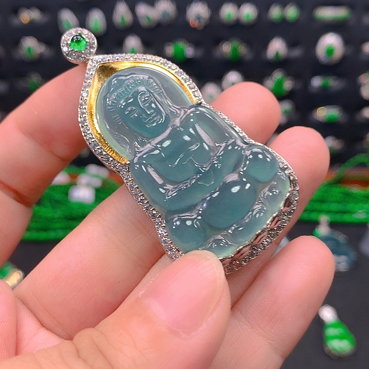 吊坠(不含链)未镶嵌翡翠