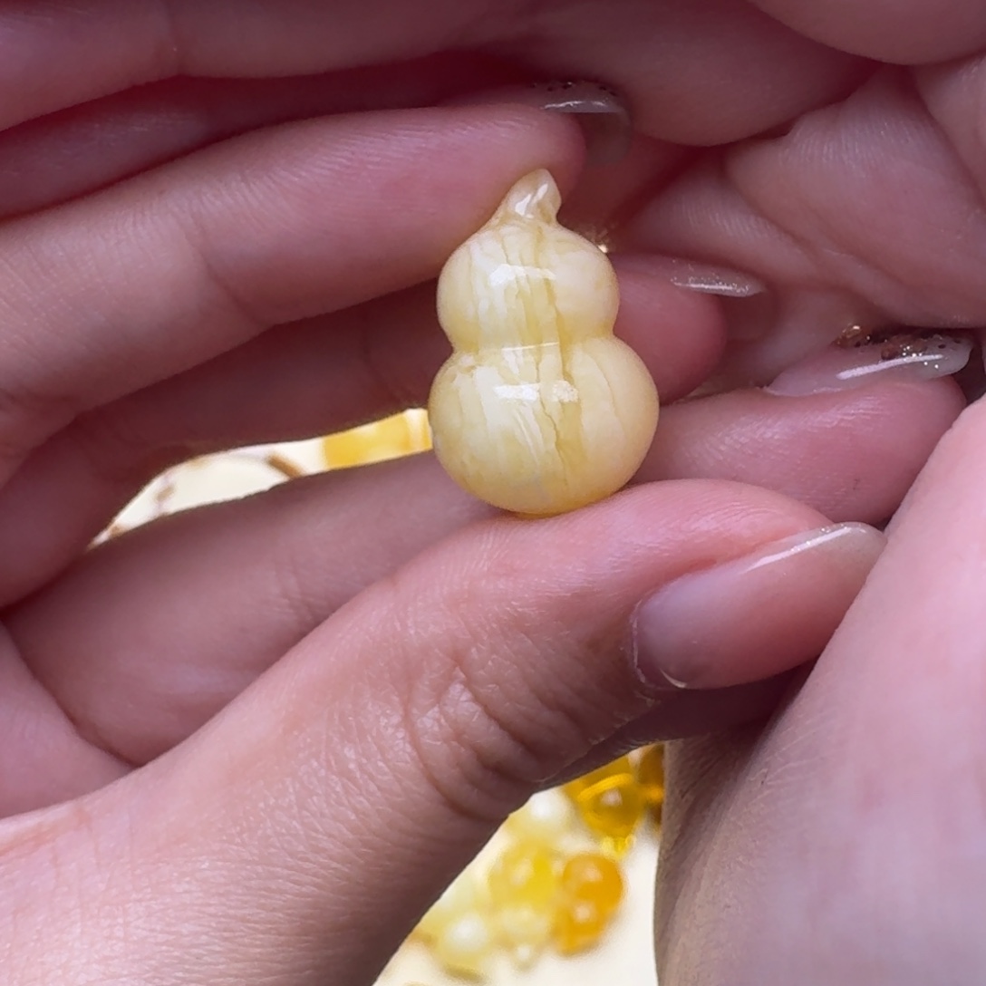 琥珀未镶嵌裸石12号