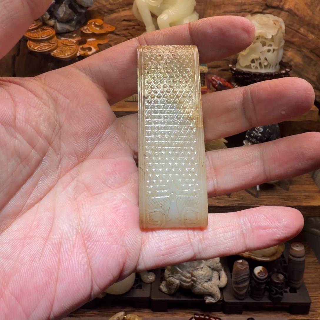 路***畅和田玉未镶嵌挂件