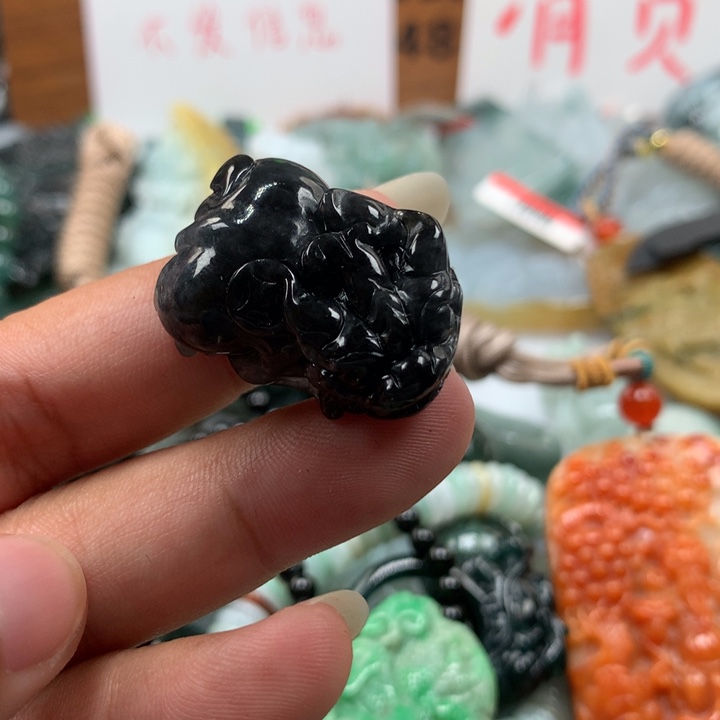 翡翠颈饰未镶嵌保真天然A货翡翠