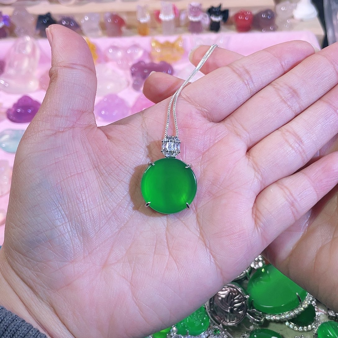 玛瑙/玉髓颈饰合金