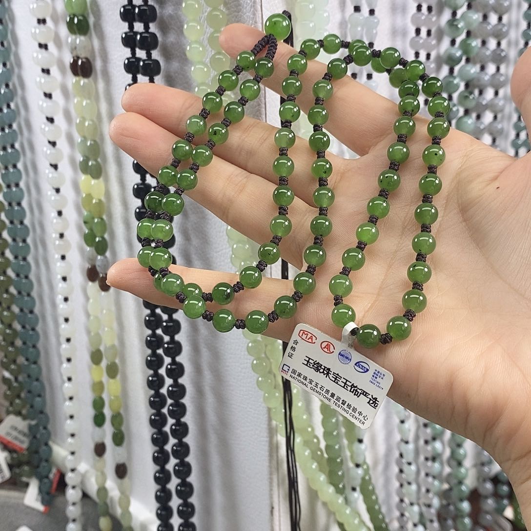 和田玉未镶嵌颈饰简*