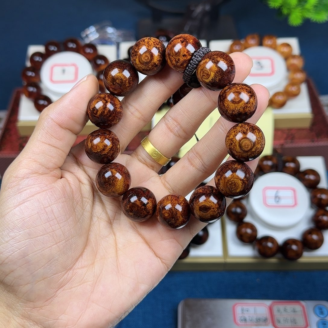 用***2花梨木类黄花梨1.8