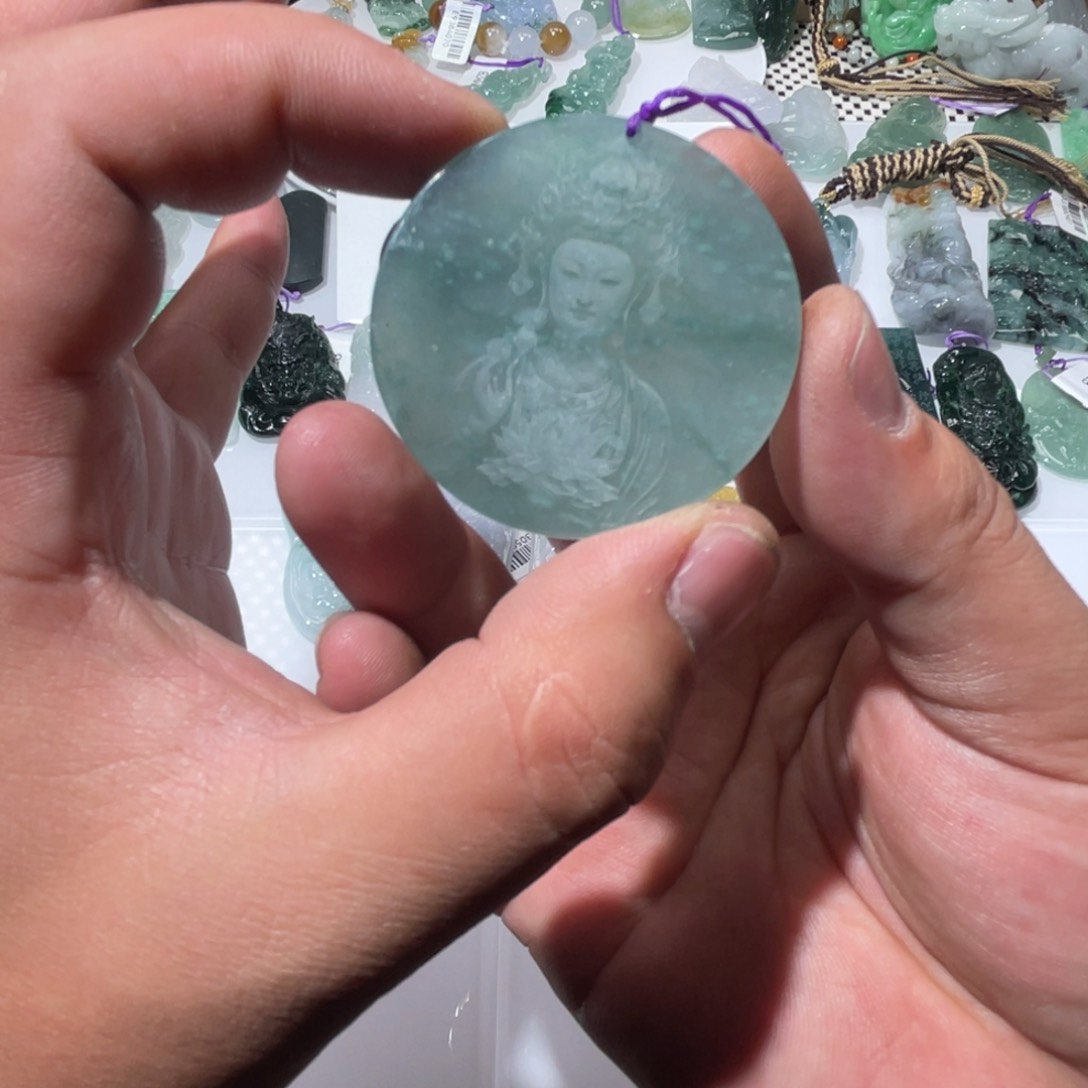 翡翠颈饰未镶嵌天然