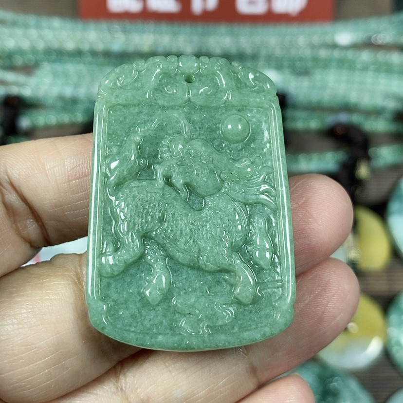 【闪购商品】翡翠颈饰未镶嵌C****g玉吊坠