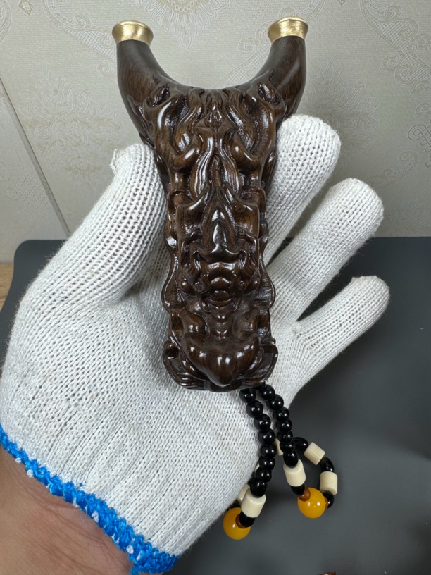 实木弹弓黑檀快压雕刻苍龙，外弓门70撑头15（禁止爆弓门）